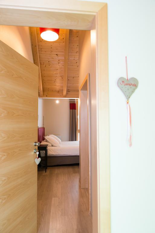 Ame De La Terre Bed & Breakfast Ruffey-lès-Échirey Rom bilde